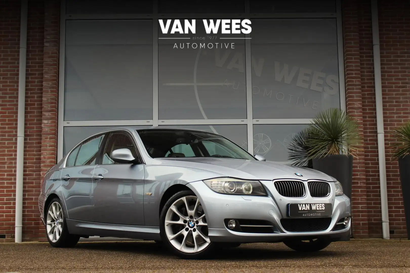 BMW 335 3-serie 335i E90 Sedan Facelift High Executive | 3 Albastru - 1
