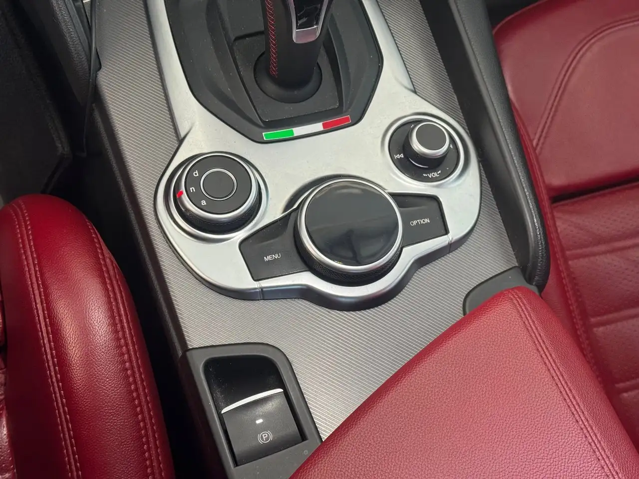 Alfa Romeo Giulia снимка Alfa Romeo Giulia