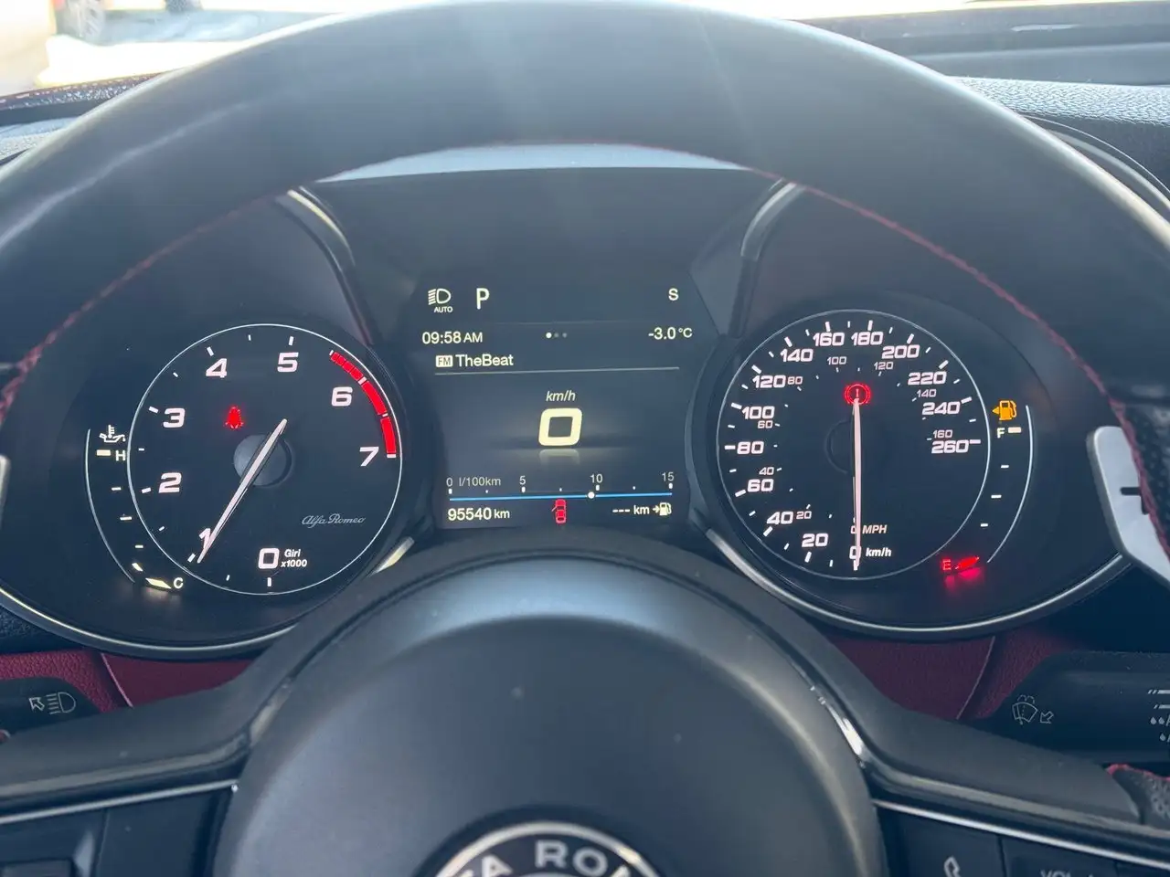 Alfa Romeo Giulia снимка Alfa Romeo Giulia