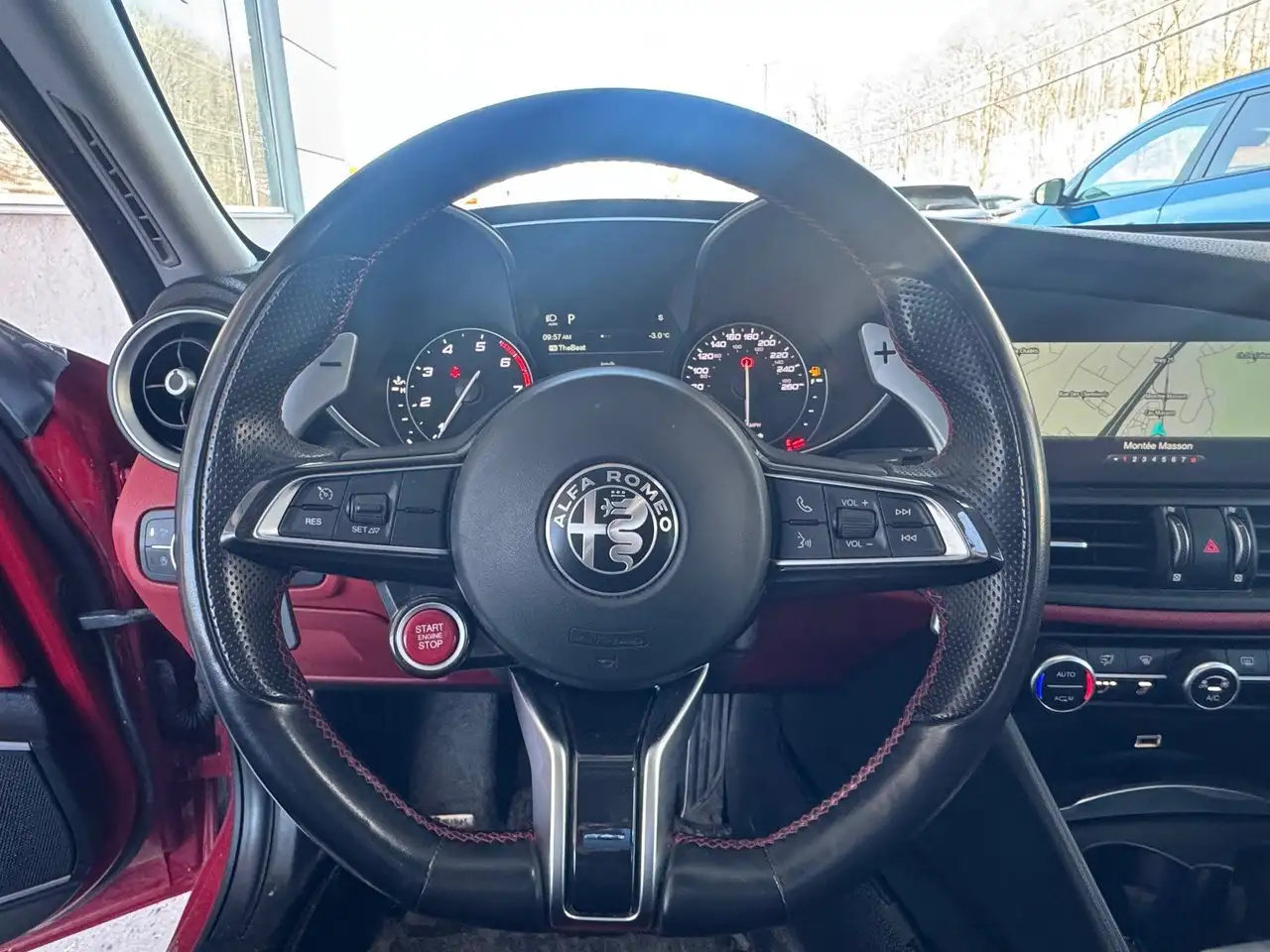 Alfa Romeo Giulia снимка Alfa Romeo Giulia
