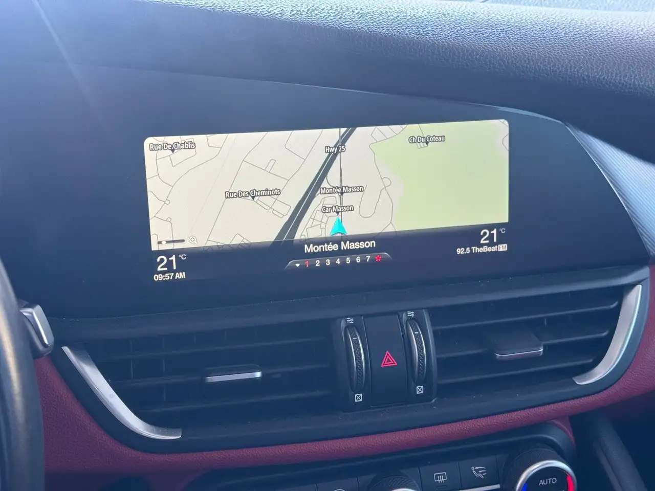 Alfa Romeo Giulia снимка Alfa Romeo Giulia