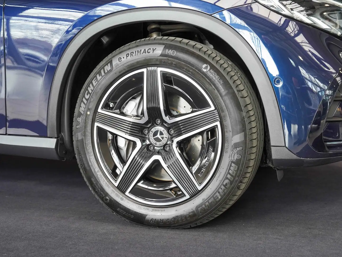 Mercedes-Benz GLC 300 GLC 300 d 4M AMG Line Night Pano AHK Standheizun Blue - 2