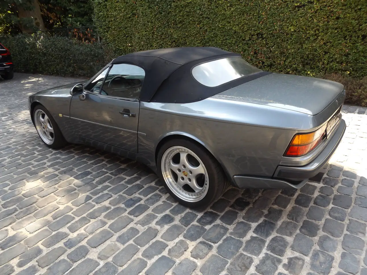 Porsche 944 turbo cabrio, foto 6