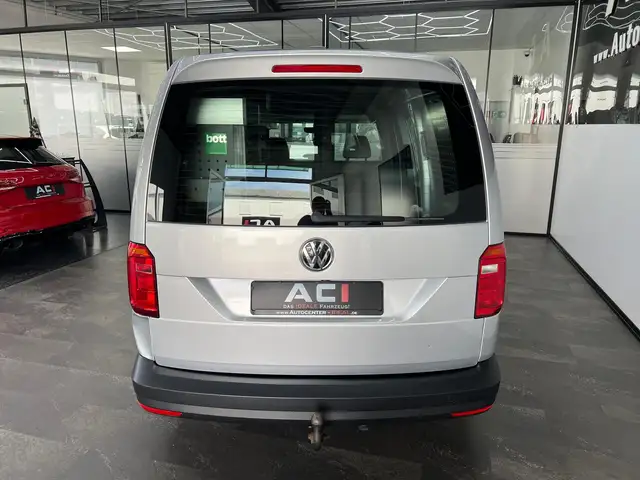 Volkswagen Caddy view 11