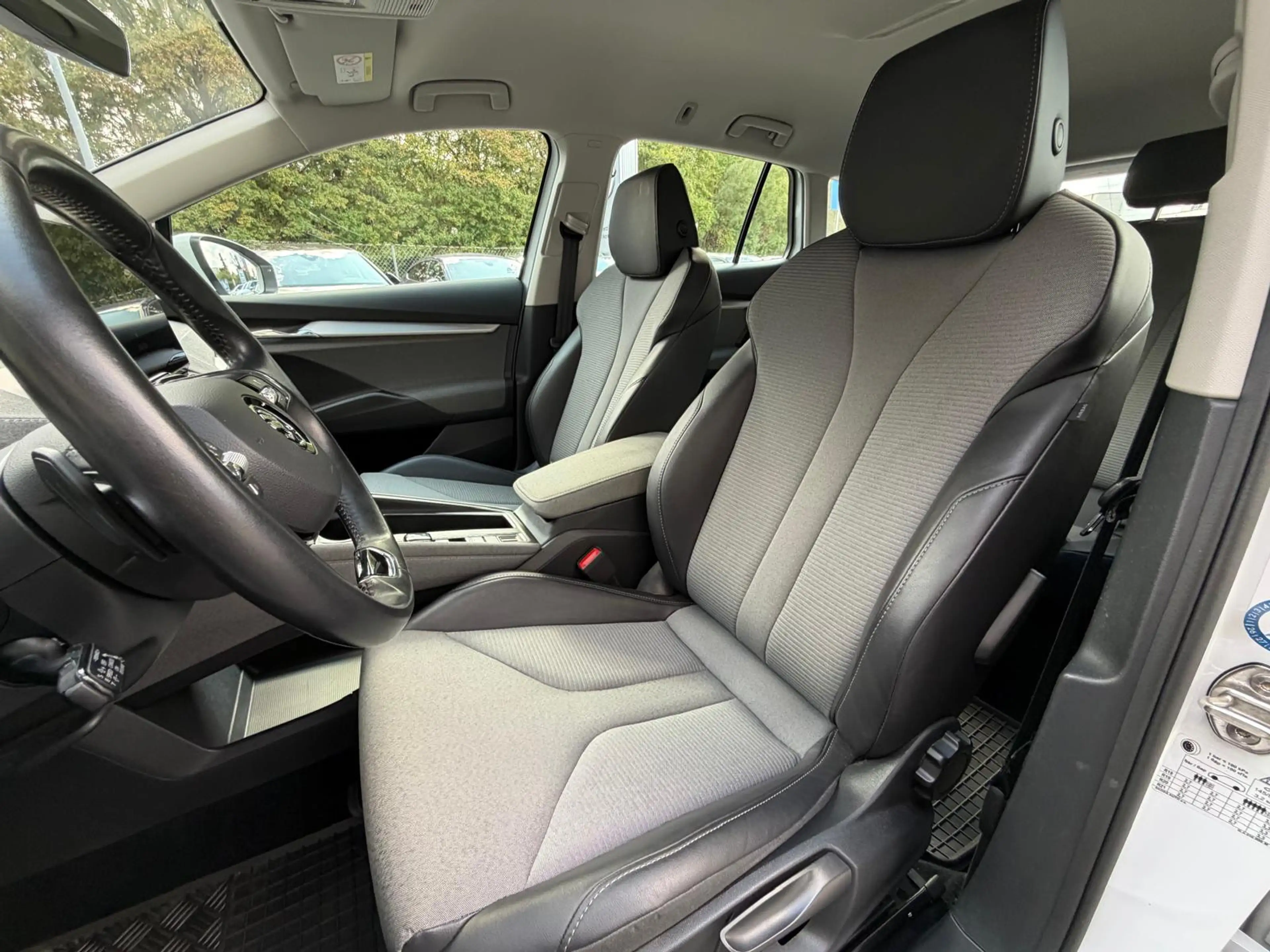 Skoda Enyaq 50 Loft >VIRTU+LED+NAVI+PDC+ACC+DAB+CARPL+ — photo 10