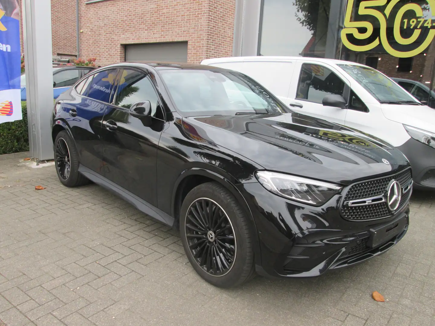 Mercedes-Benz GLC 200 COUPE AMG PANODAK Noir - 2
