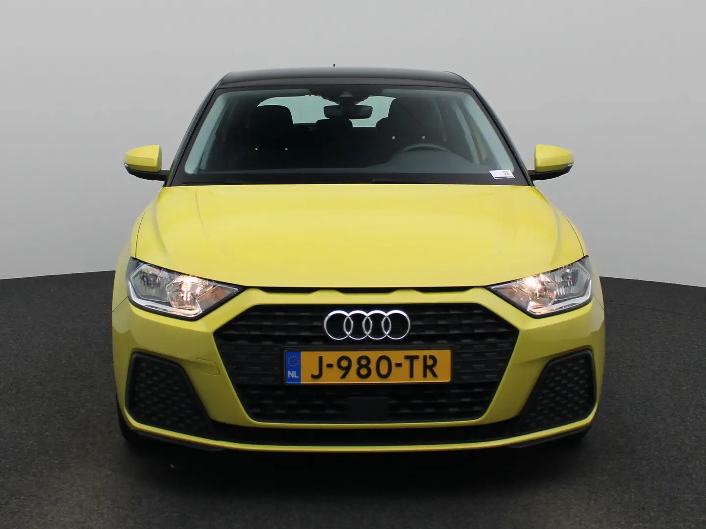 Audi A1 Sportback 25 TFSI Pro Line 95 PK | Navigatie | Cru Geel - 2