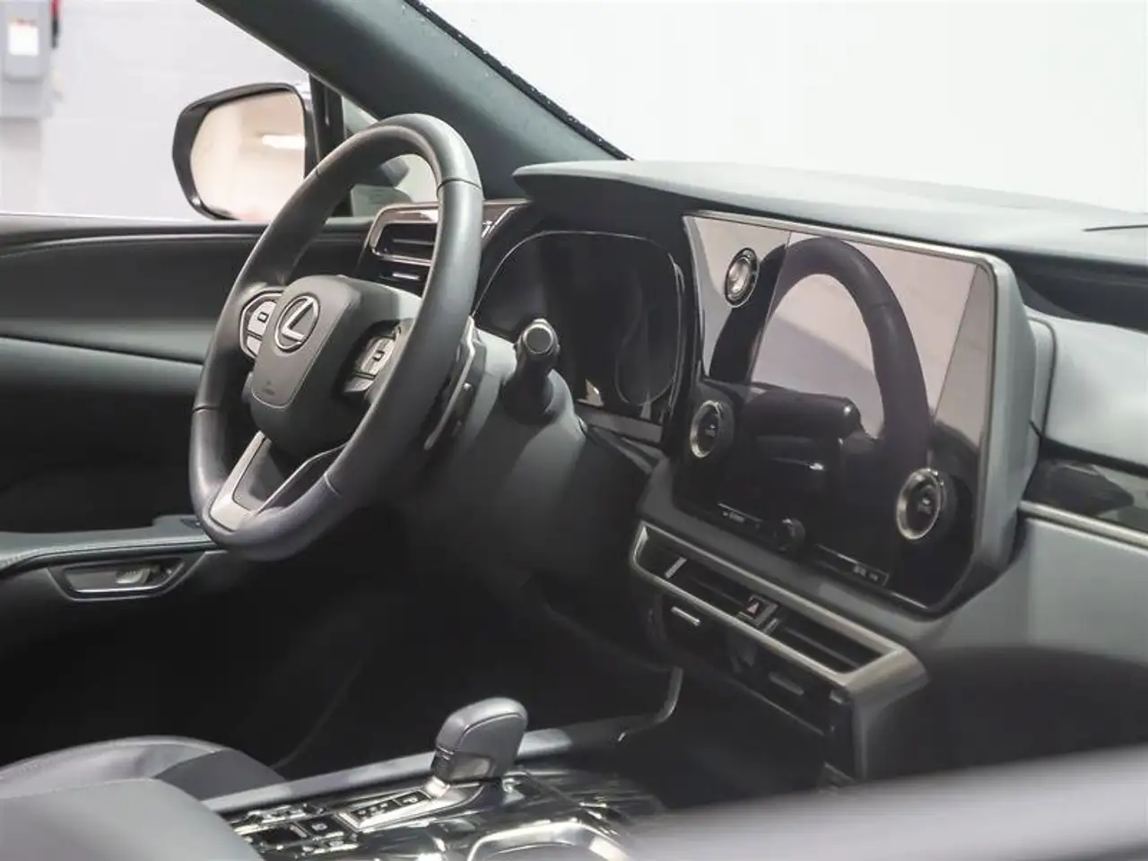 Lexus RX photo Lexus RX