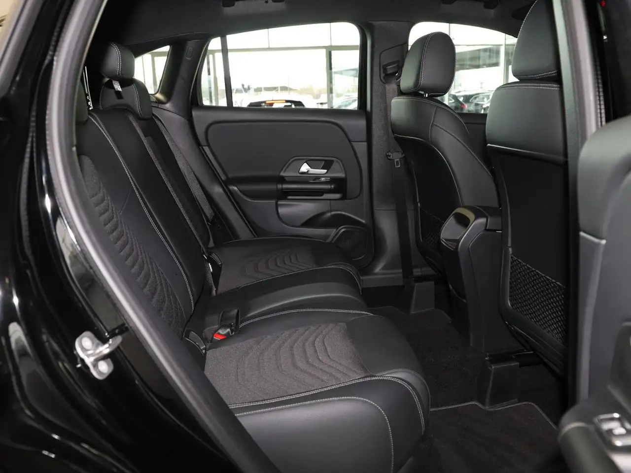 Mercedes-Benz GLA 200 Advanced-Paket LED Sitzheizung Kamera 7