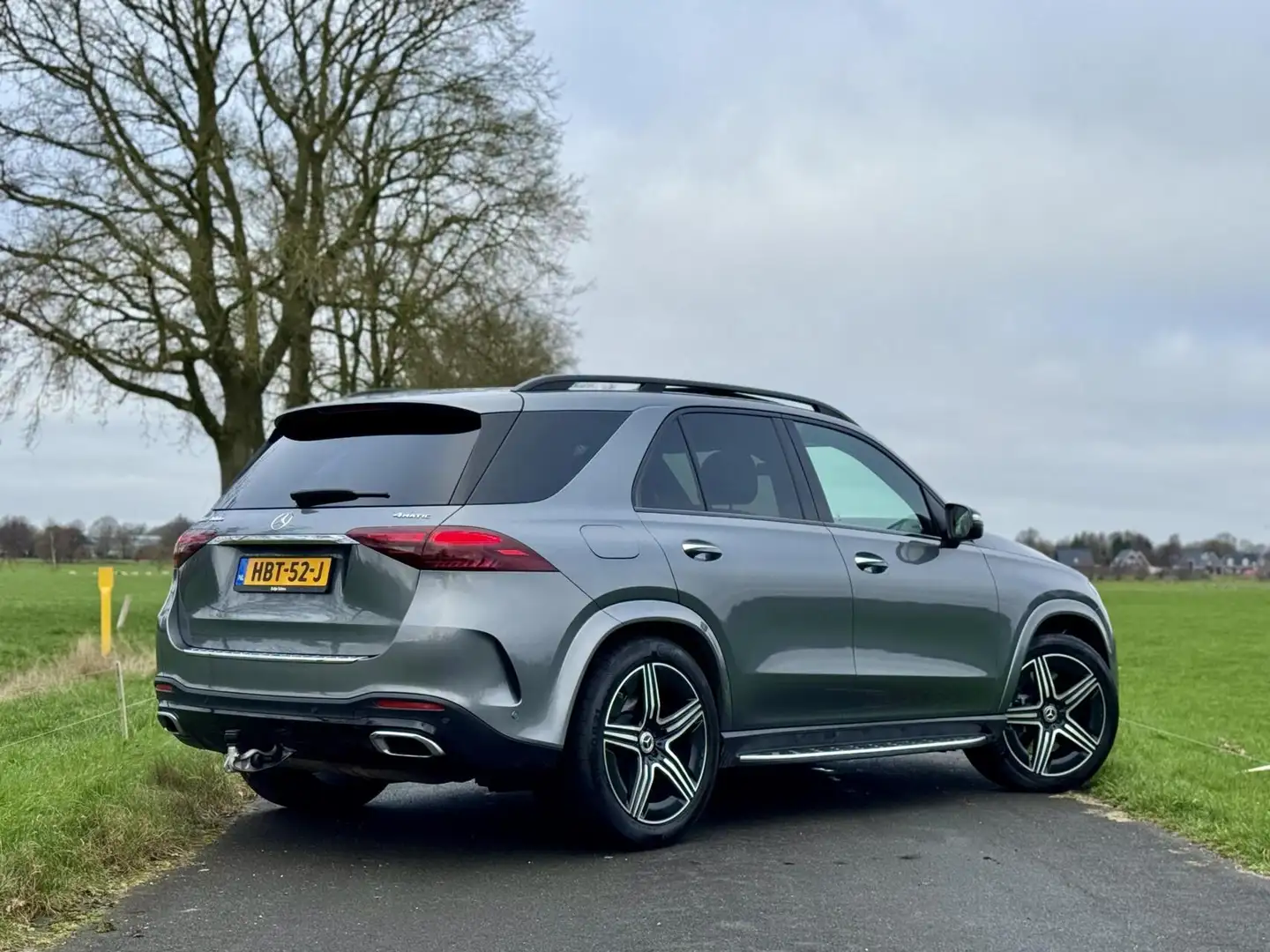 Mercedes-Benz GLE 400 e 4MATIC AMG Line Premium Gris - 2