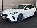 BMW 120 120i M-Sport 170CV  *Sièges Chauffants* Caméra * Blanc - thumbnail 1