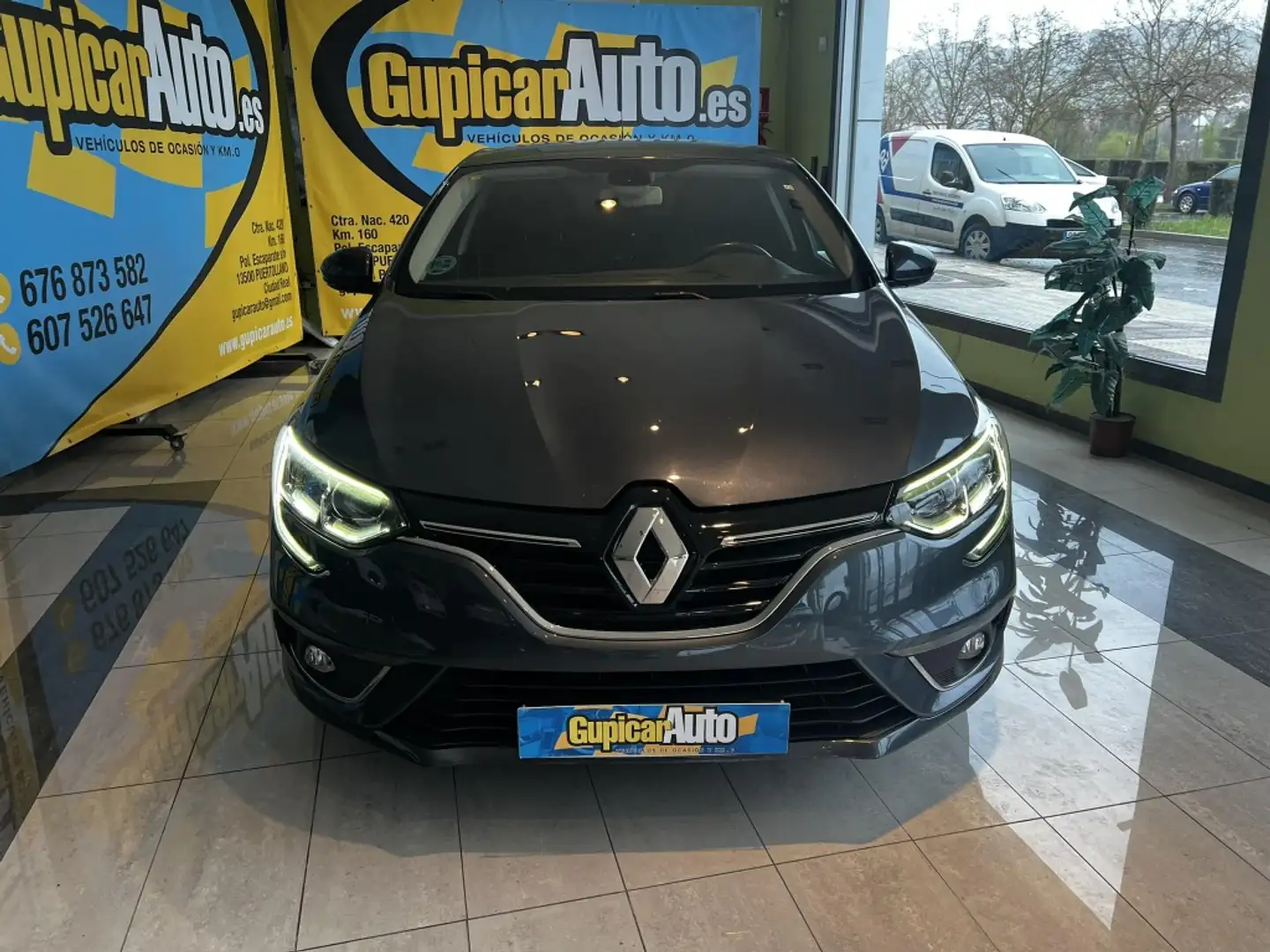 Renault Megane 1.5dCi Blue Business 70kW Gris - 2