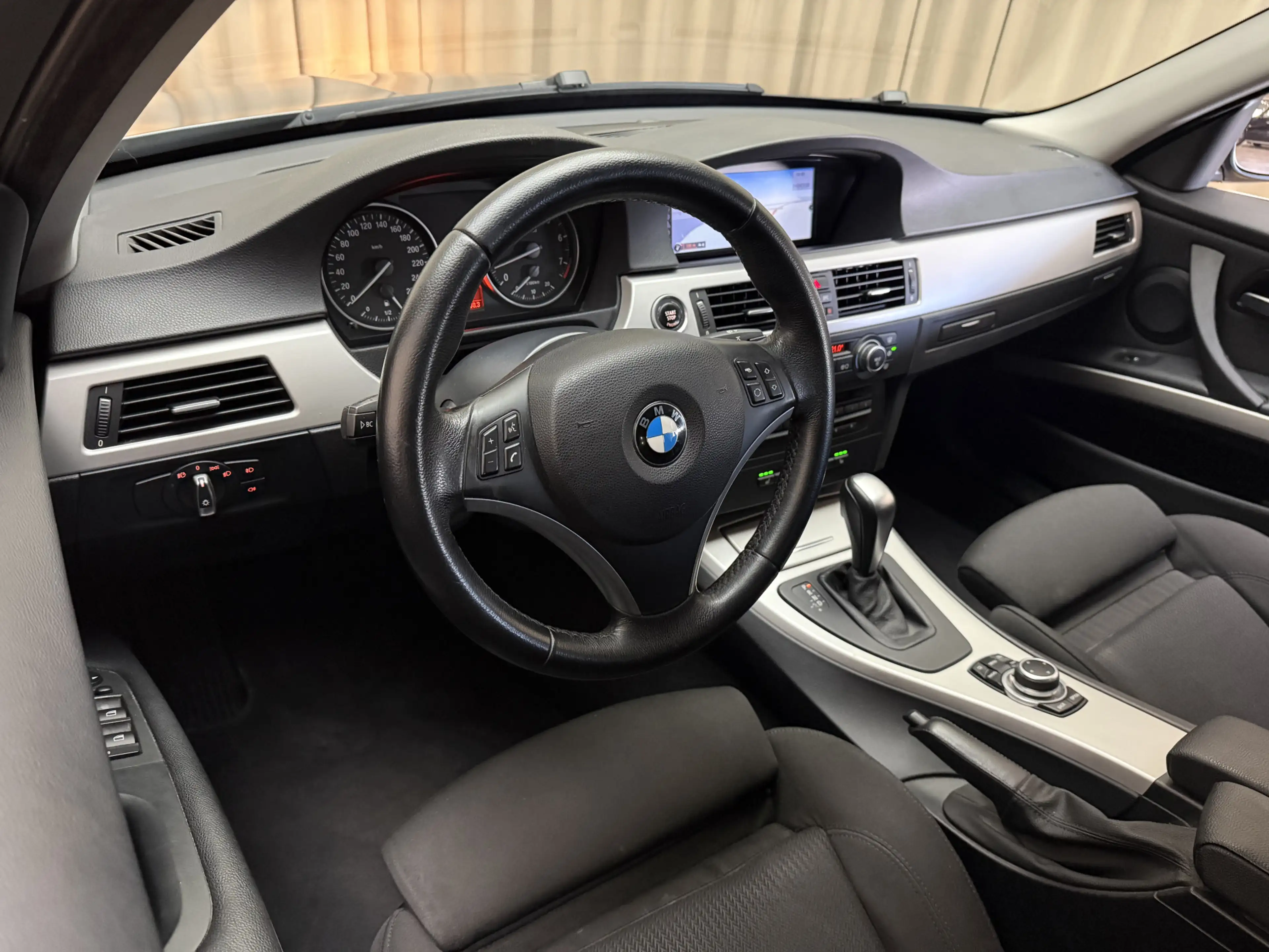 BMW 325 3-serie 325i High Executive 218 PK / Automaat / LC — photo 10