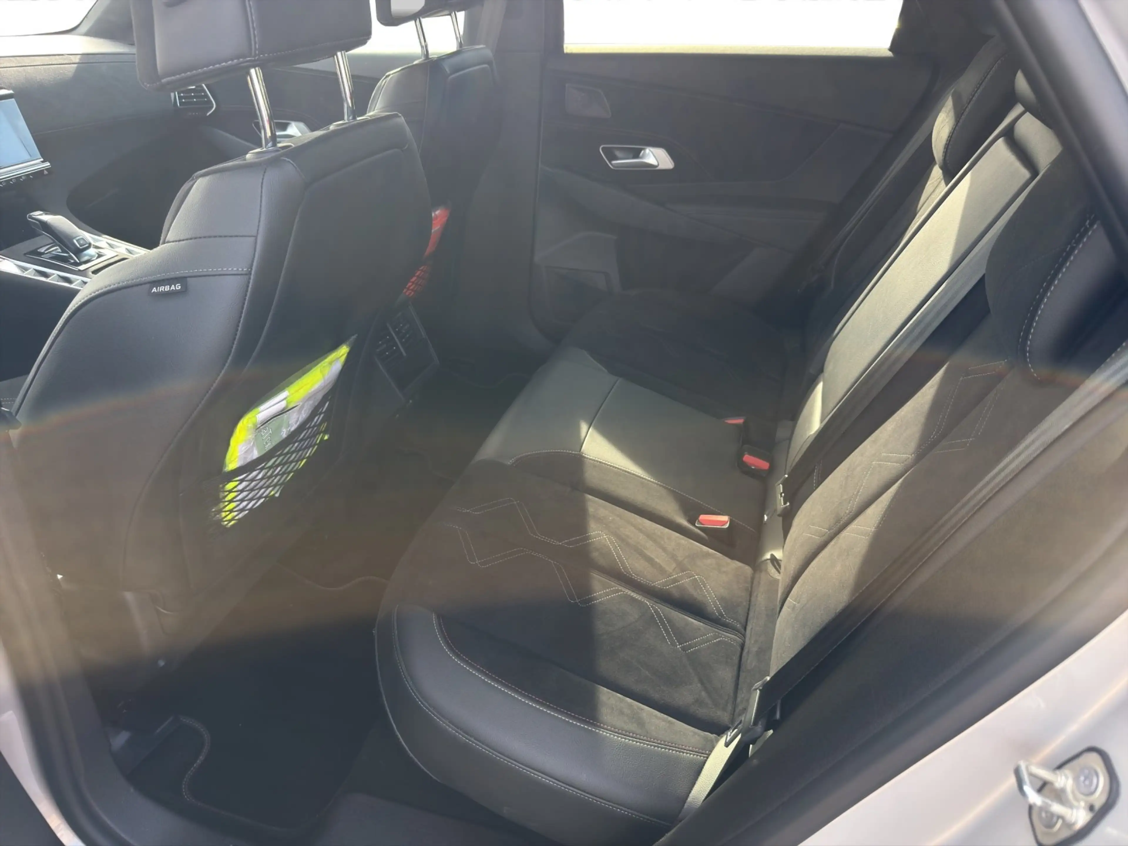 DS Automobiles DS 7 1.5 BlueHDi 130 S&S Performance Line + Kam. — photo 11