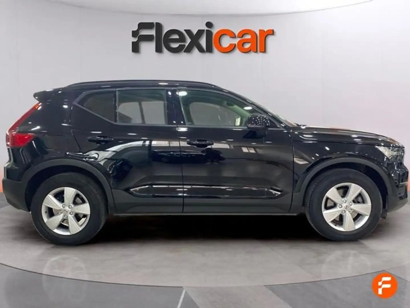 Volvo XC40 T2 Core Negro - 2