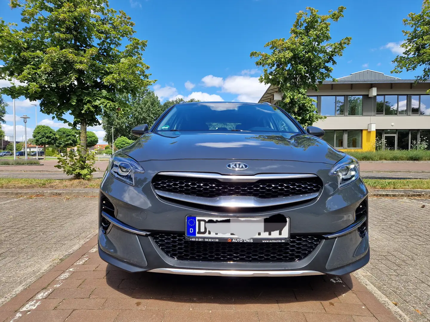 Kia XCeed XCeed 1.6 CRDi Eco-Dynamics+(48V Mild-Hybrid) DCT7 Grau - 1