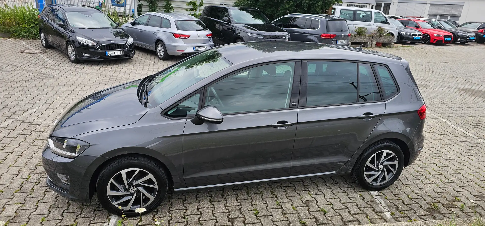 Volkswagen Golf Sportsvan 1.2*TSI*DSG*Sound*1.Hand*ACC*APP*Navi*AHK*SHZ*PDC* Grau - 2