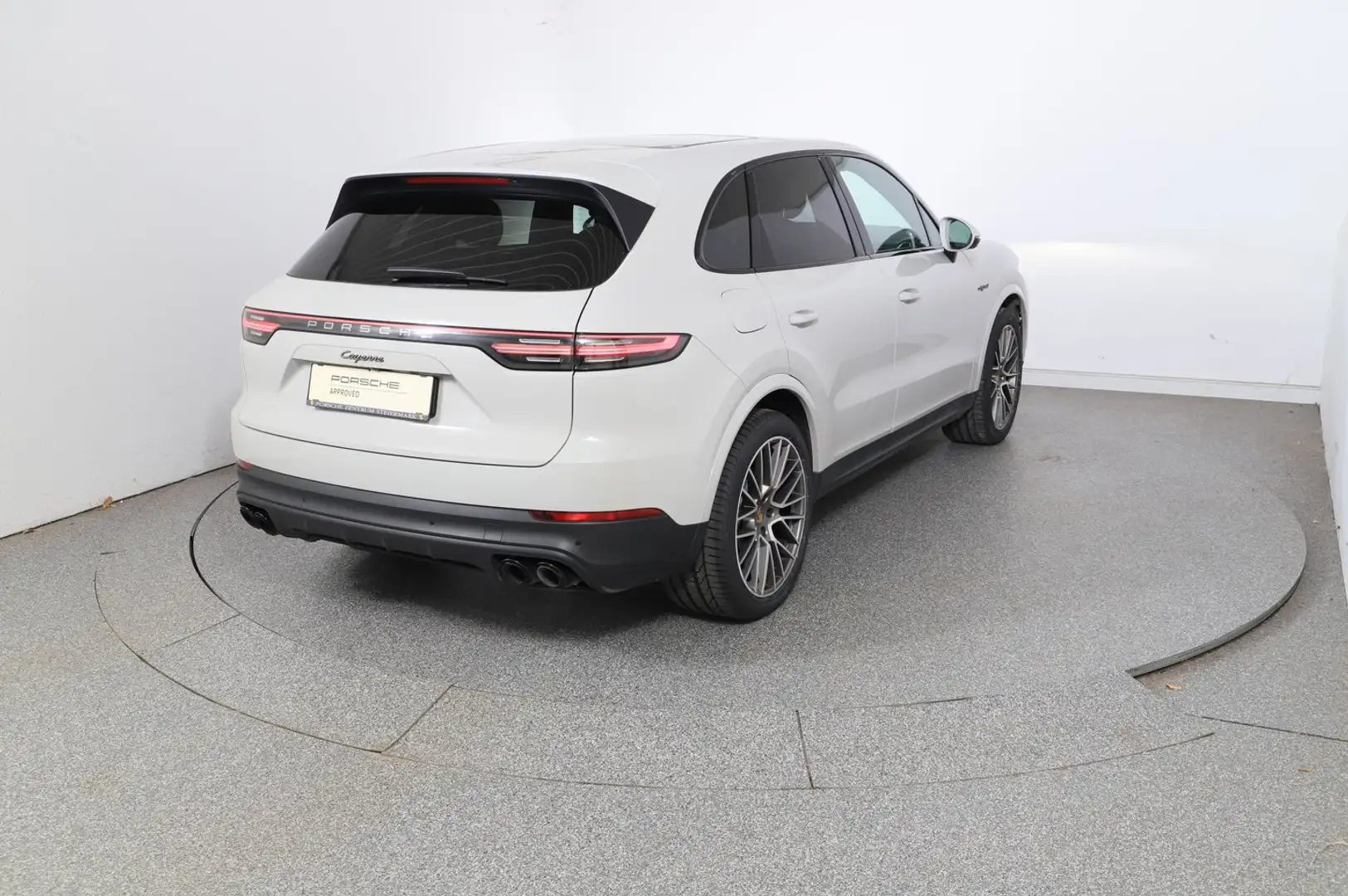 Porsche Cayenne E-Hybrid Platinum Edition Grijs - 2