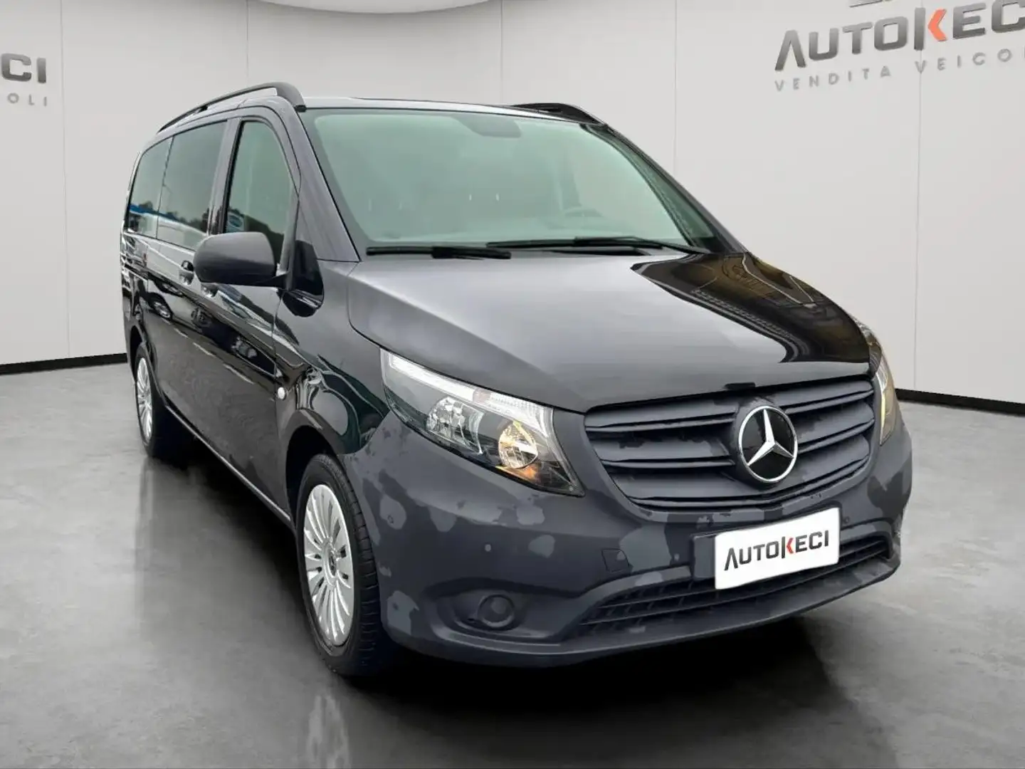 Mercedes-Benz Vito 116d Tourer 9 Premium Long - 9 POSTI - EU6DTEMP Negro - 1