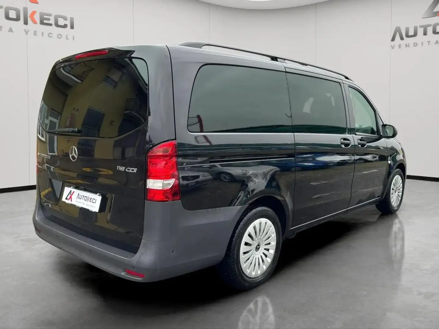 Mercedes-Benz Vito 116d Tourer 9 Premium Long - 9 POSTI - EU6DTEMP Negro - 2