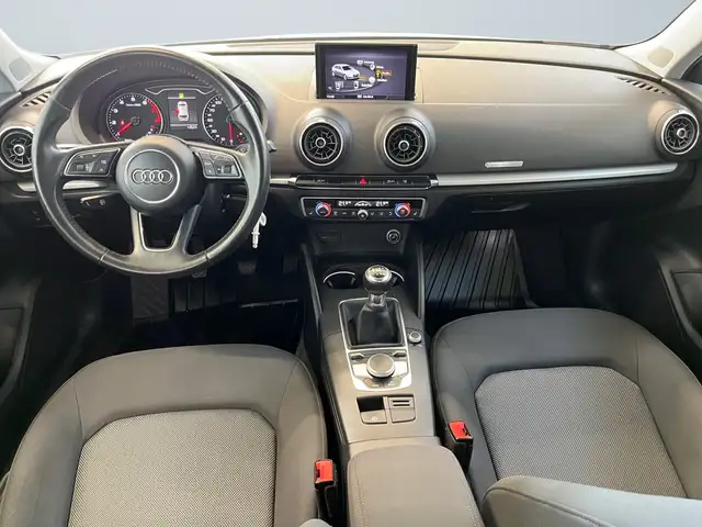 Audi A3 view 8