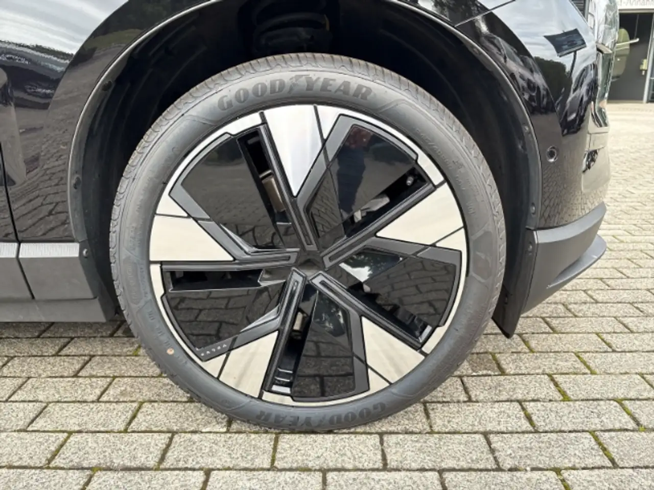 Volvo EX30 Ultra Ext. Range 20''LM Pano HarmanKardon 360 Kame, миниатюра 19