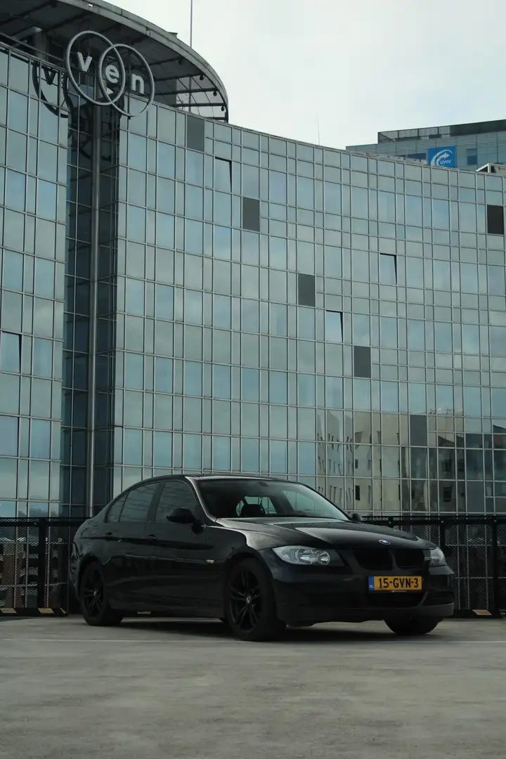 BMW 316 316i Business Line Zwart - 2