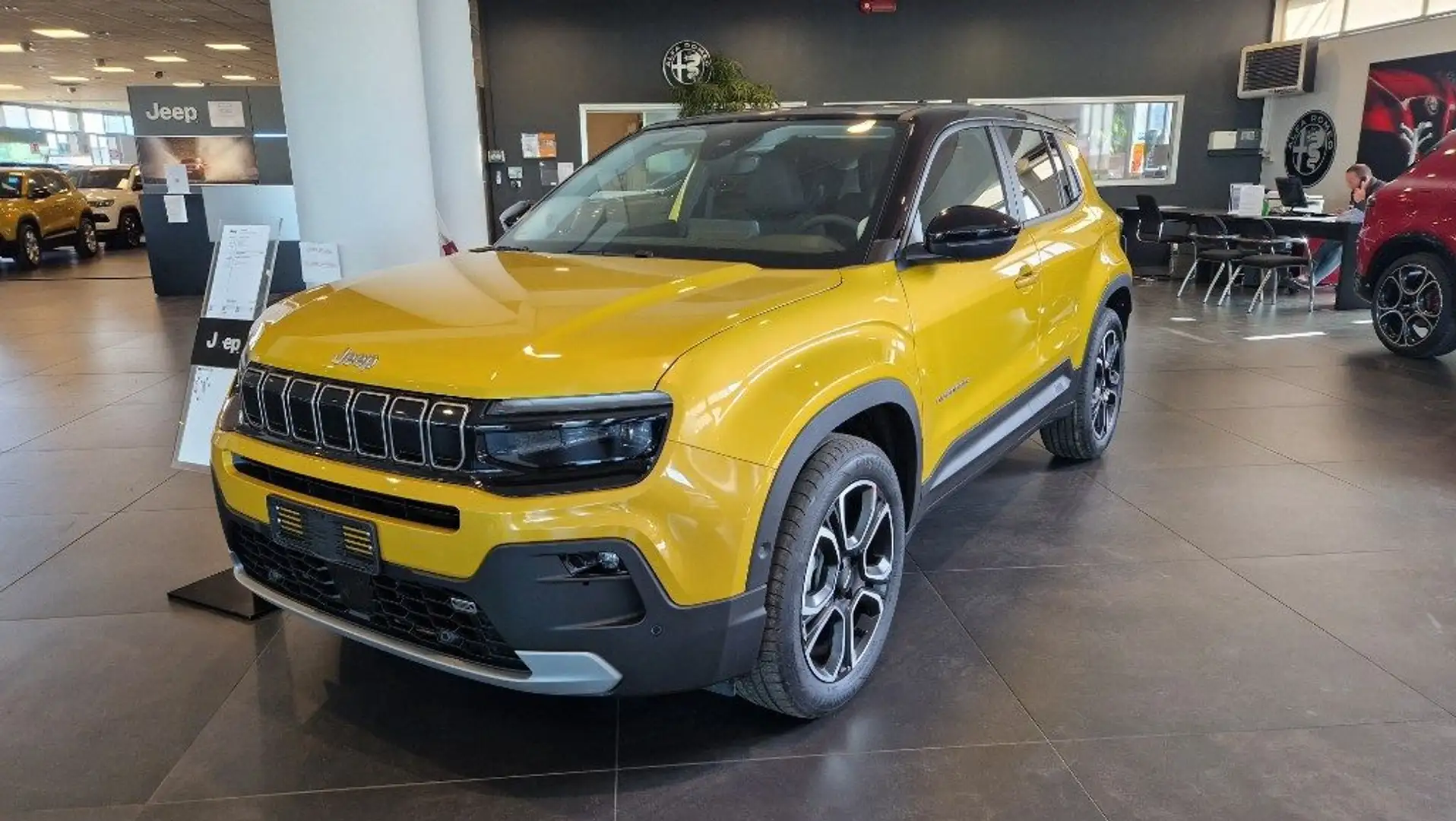 Jeep Avenger 1.2 Turbo Summit Bicolore KM ZERO Giallo - 1