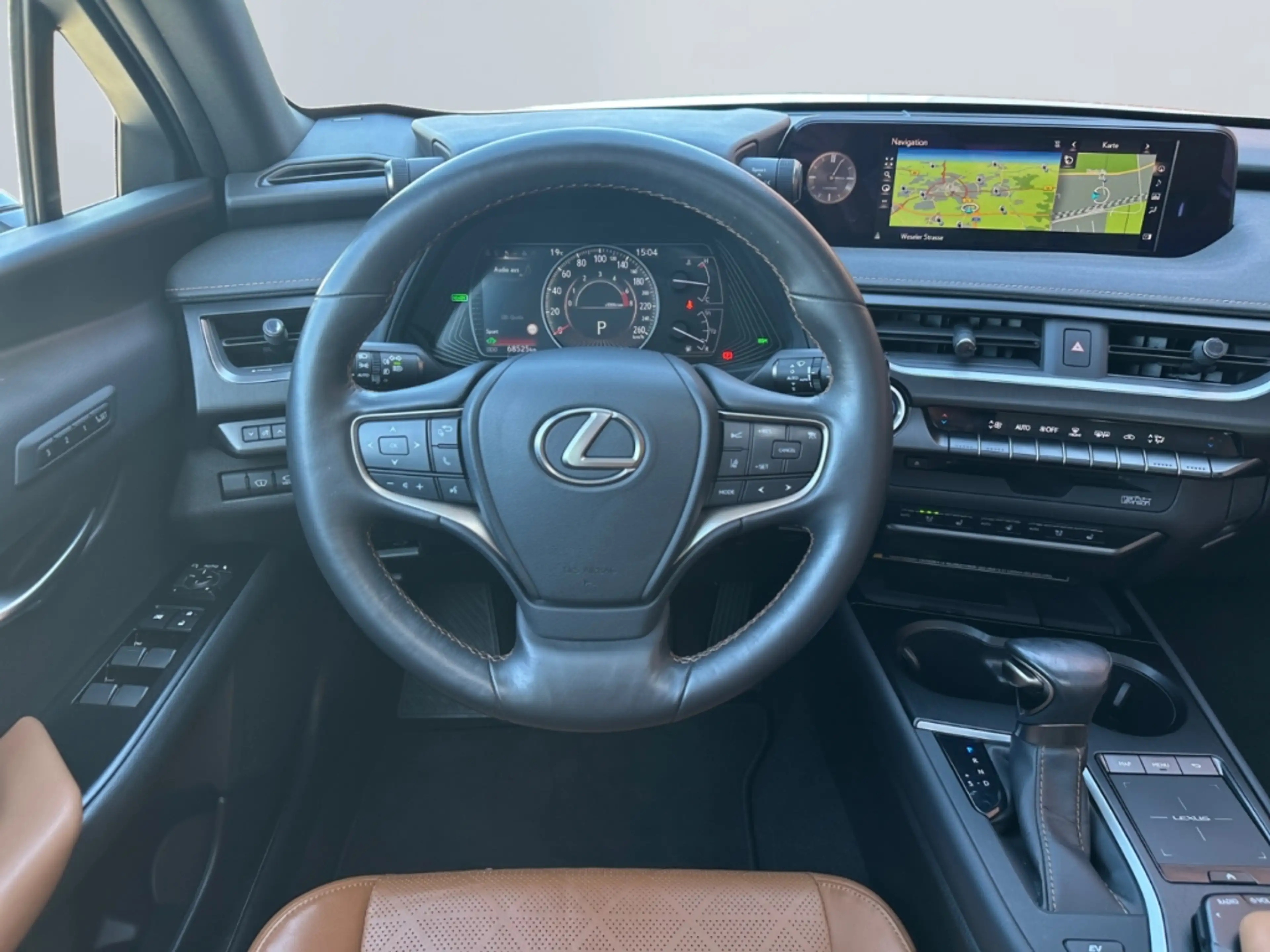 Lexus UX 250h Luxury Line *Matrix*HUD*Leder*360°*Memory* — photo 12