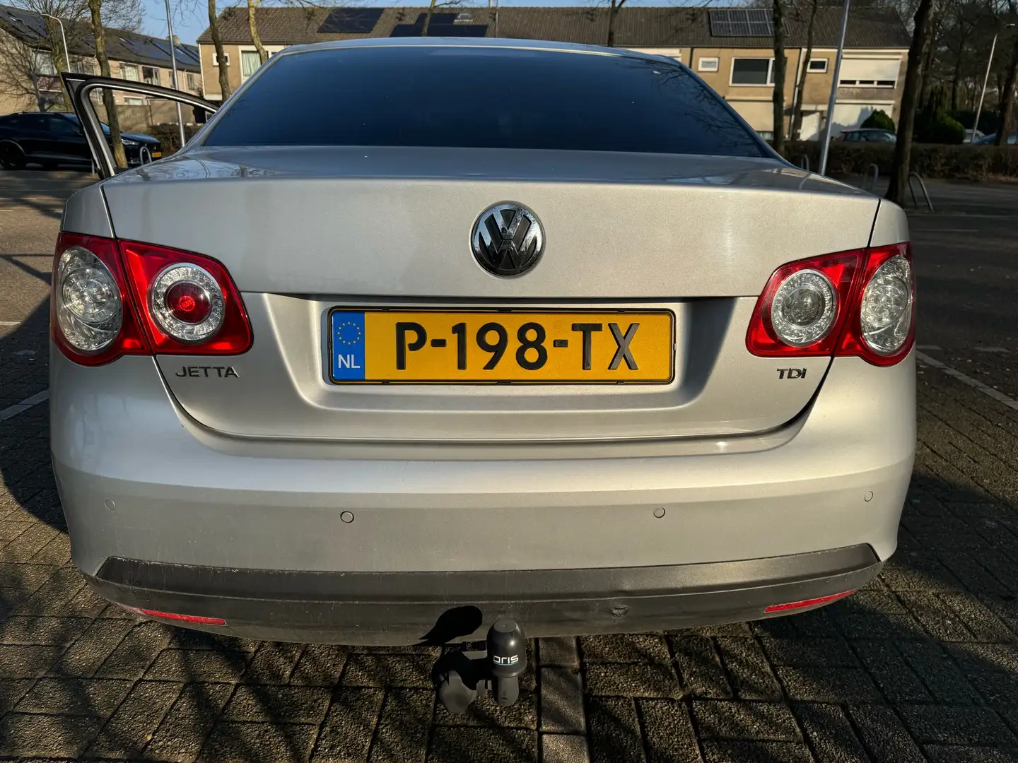 Volkswagen Jetta 1.6 TDI Comfortline GEEN PROBLEMEN 100% Gris - 2