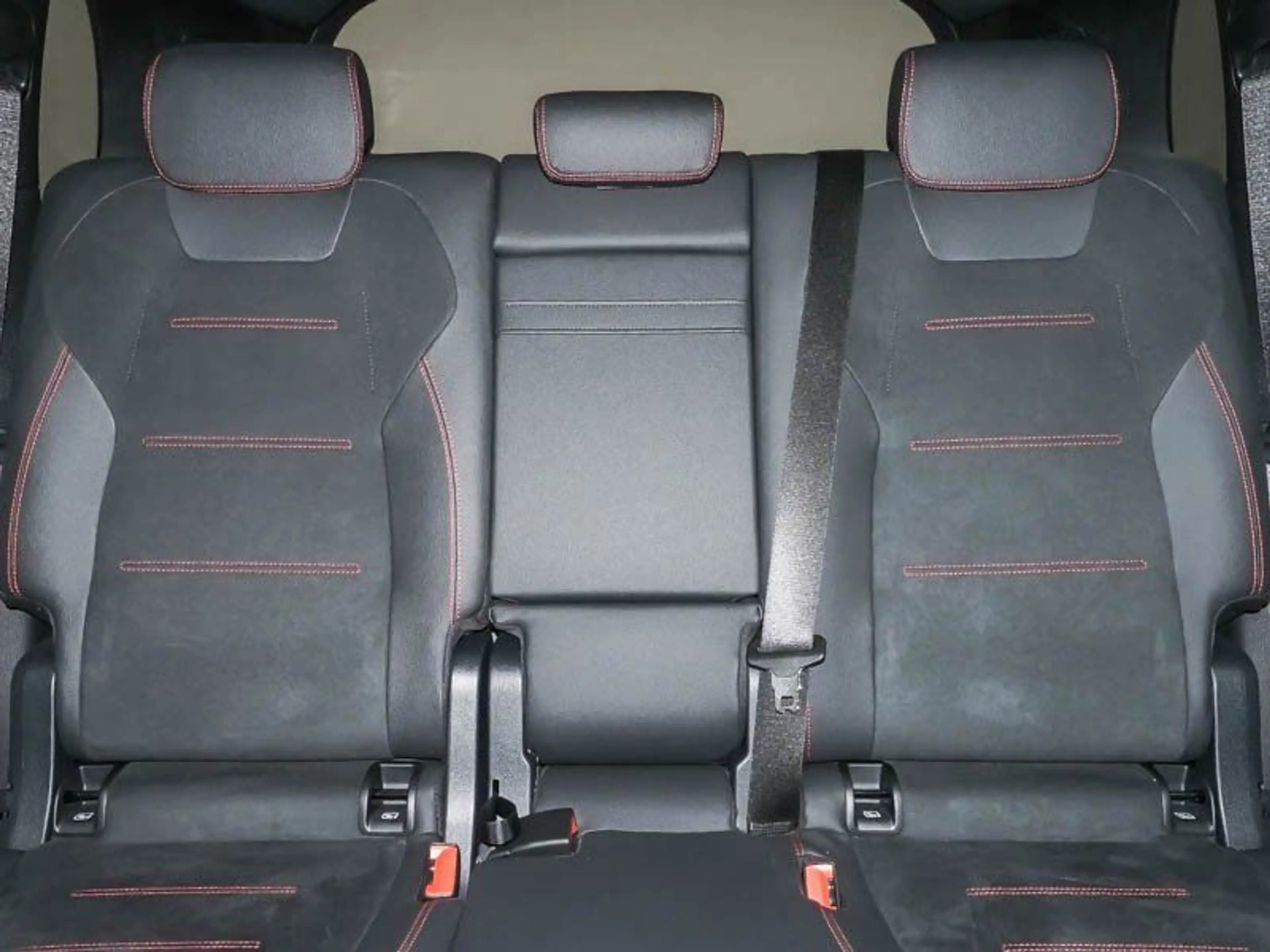 Mercedes-Benz EQB 250 AMG-PREMIUM NIGHT MEMORY KEYLG BURMESTE — photo 10