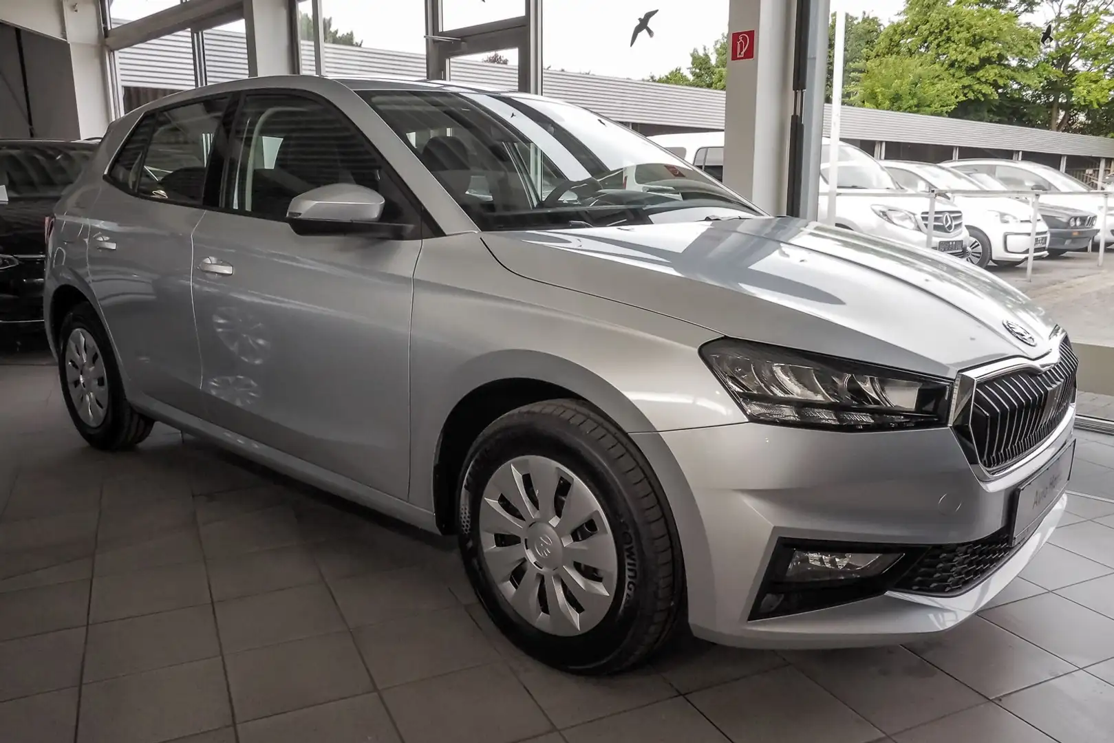 Skoda Fabia 1.0 TSI Selection DSG! NEU: OHNE ZULASSUNG Silber - 2