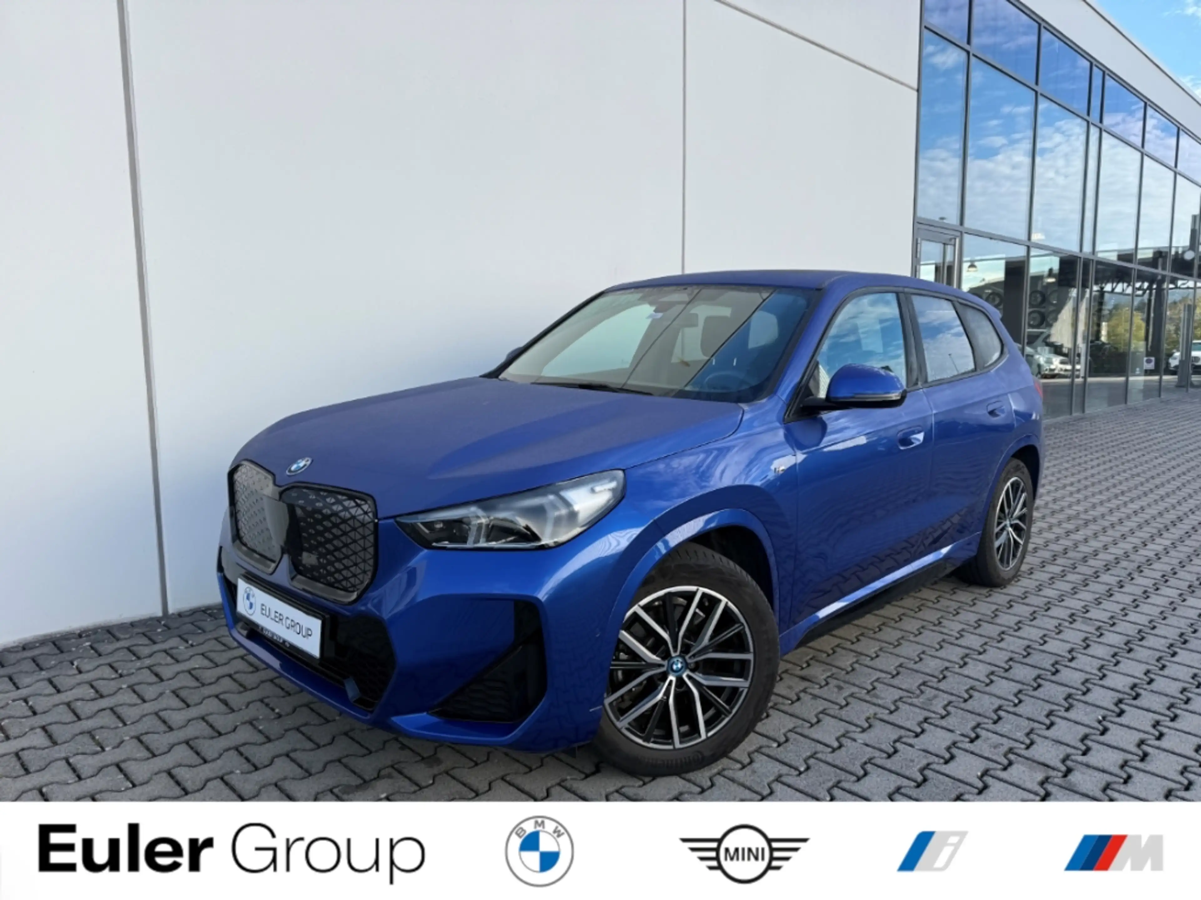 BMW iX1 xDrive 30 M-Sport Sportpaket AD El. Panodach Panor