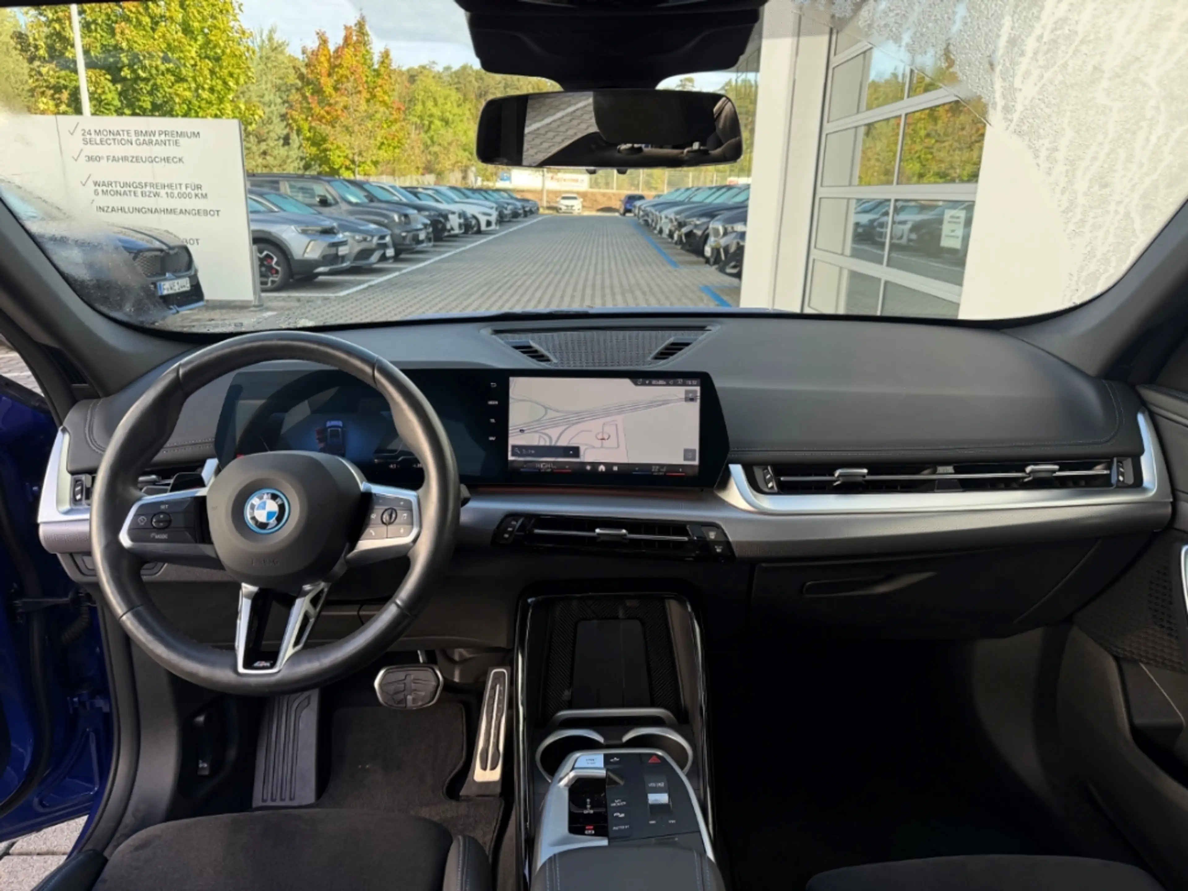 BMW iX1 xDrive 30 M-Sport Sportpaket AD El. Panodach Panor — photo 7