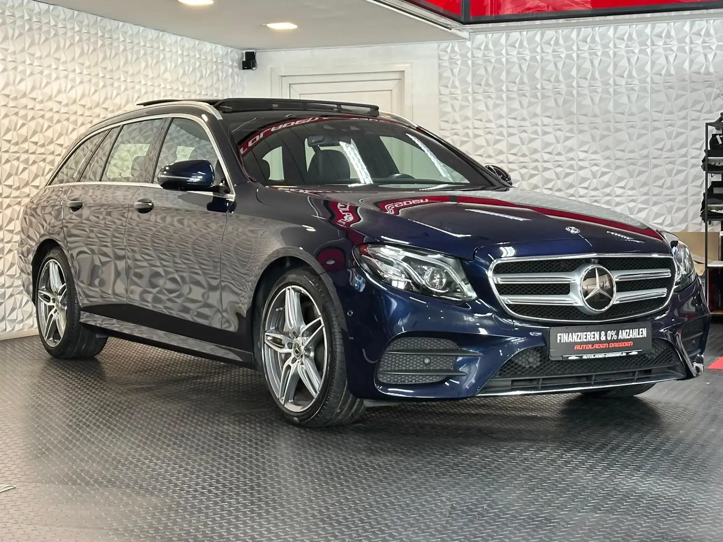 Mercedes-Benz E 450 E450 T AMG 4M* BURM#MULTIBEAM#ACC#VIRTC#360#PANO Albastru - 2