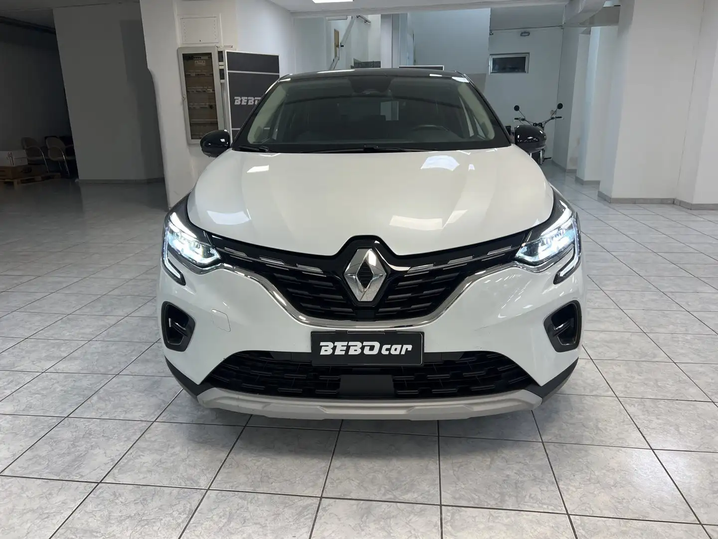 Renault Captur Hybrid E-Tech 145 CV Rive Gauche Bianco - 2