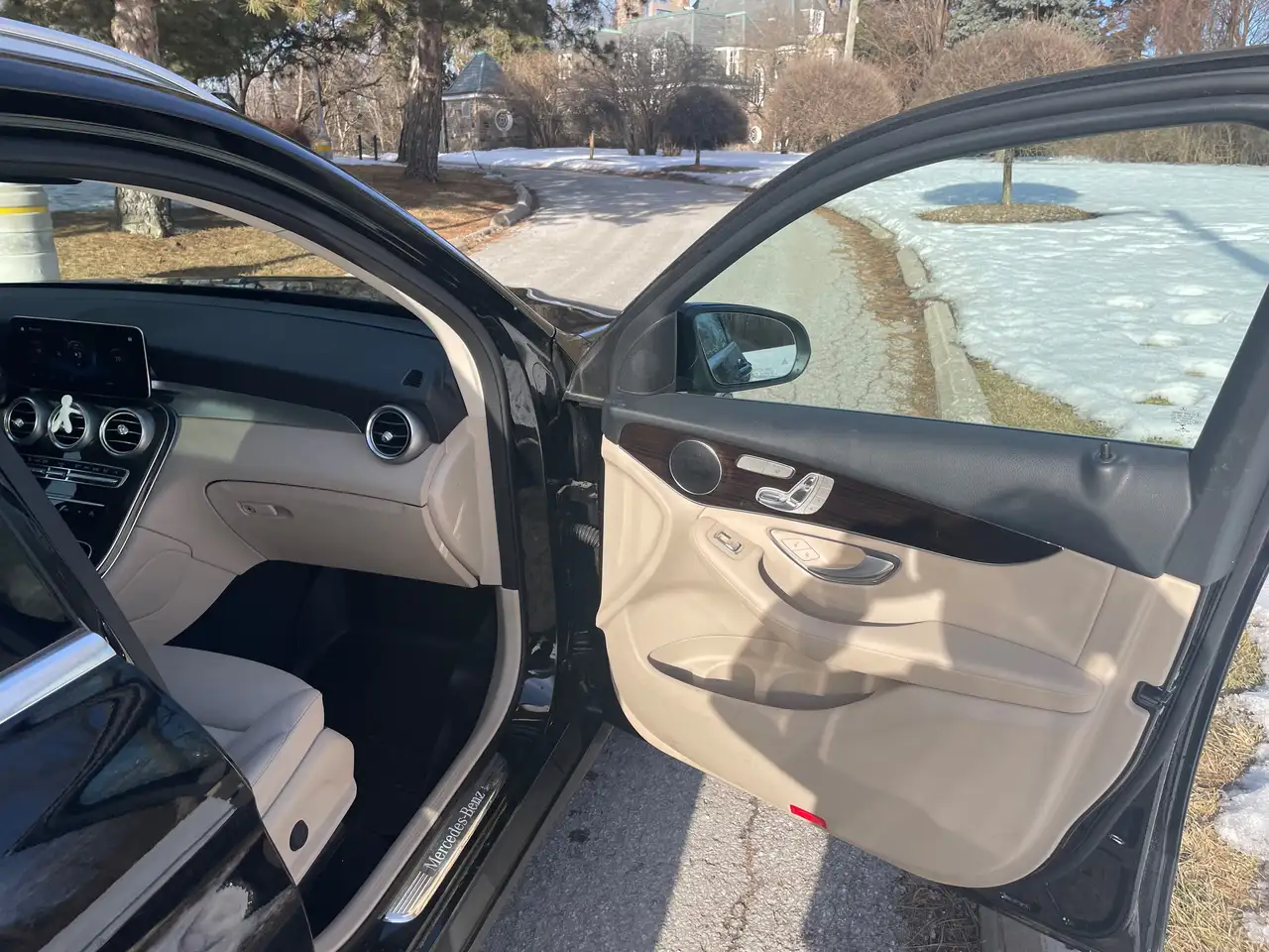 2022 Mercedes-Benz GLC
