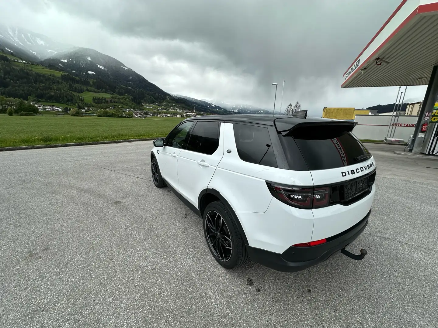 Land Rover Discovery Sport D165 4WD Aut. Weiß - 2