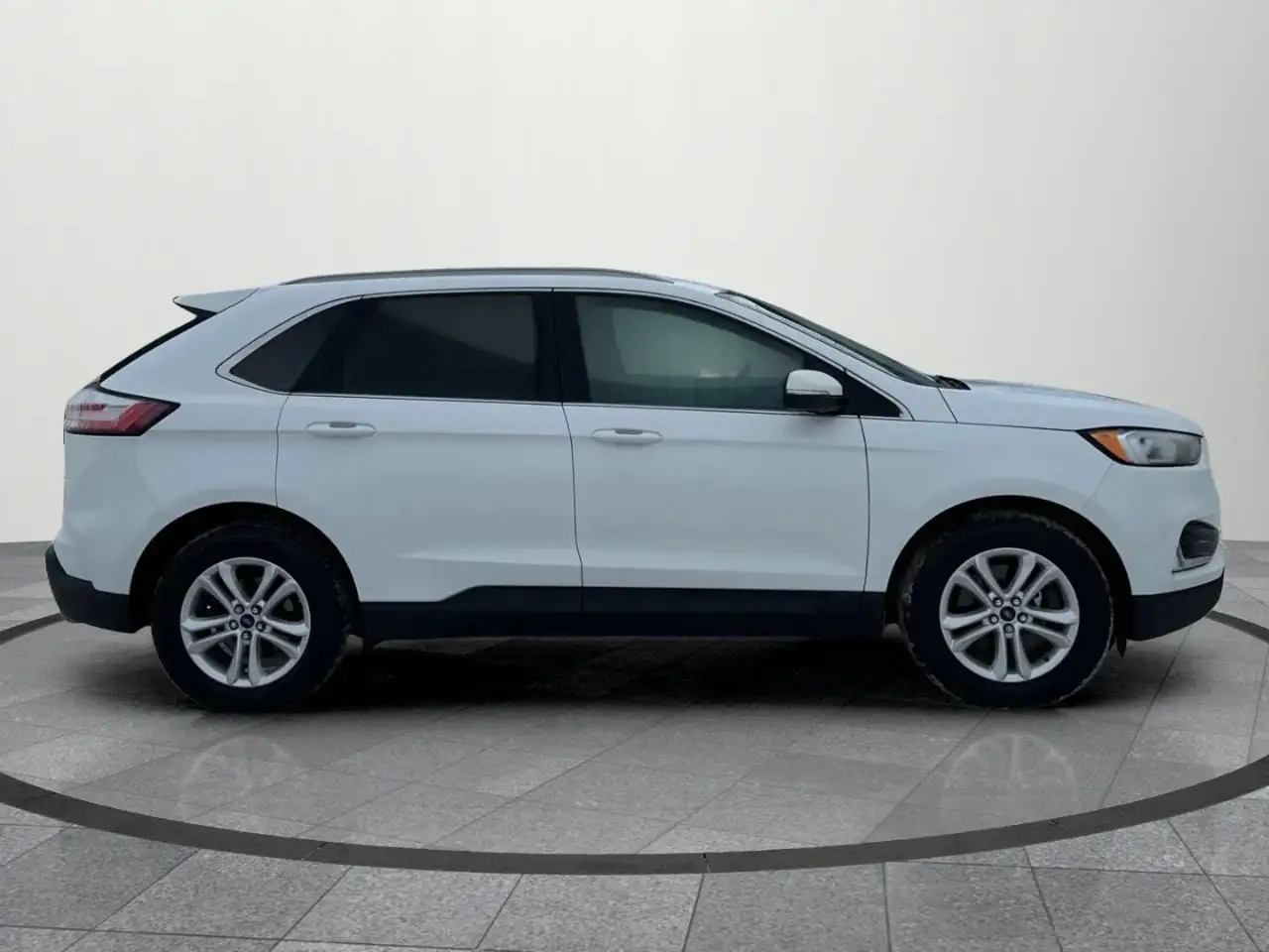 Ford Edge снимка Ford Edge