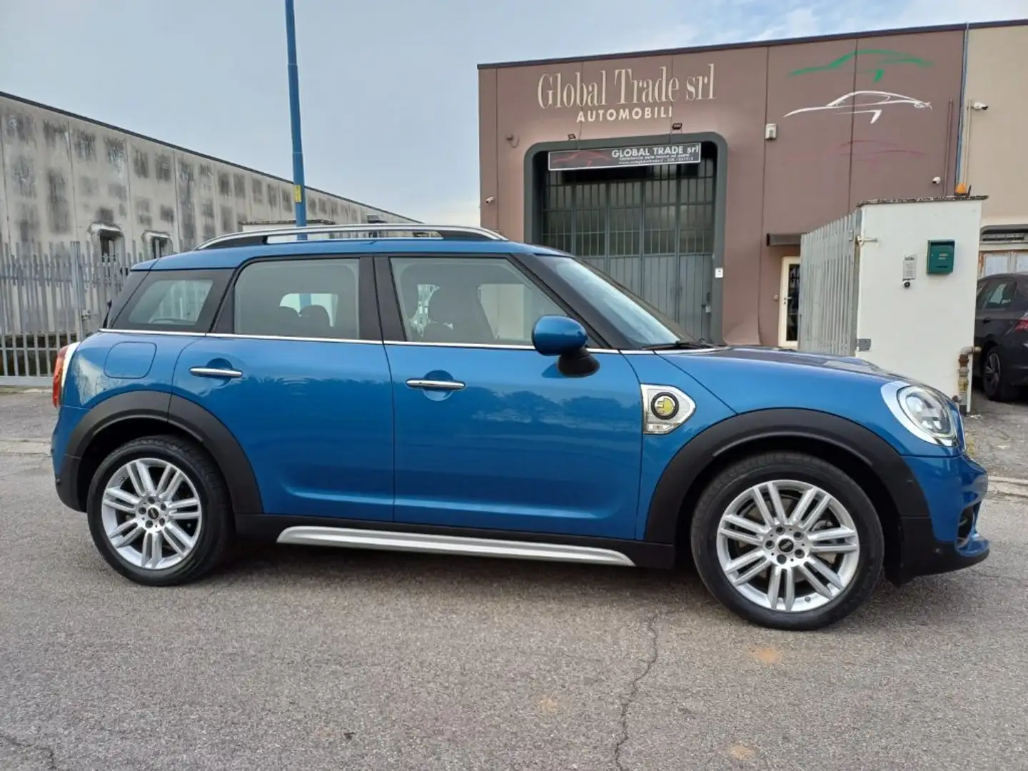 MINI Cooper SE Countryman 1.5 Hype ALL4 Automatica Bleu - 2