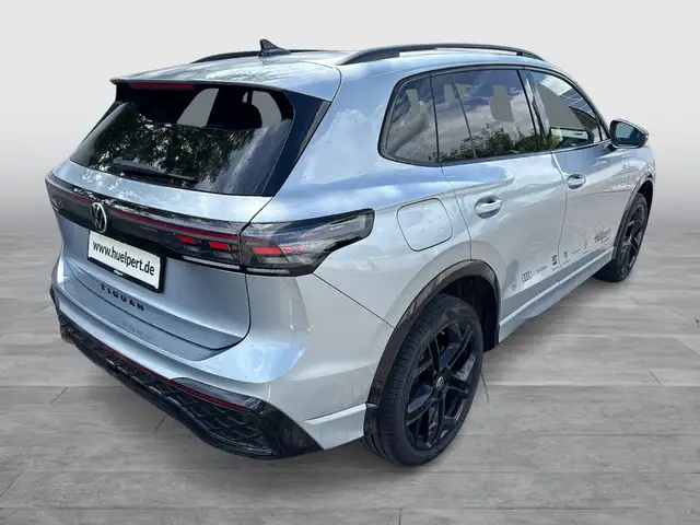 Volkswagen Tiguan view 4