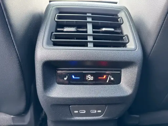 Volkswagen Tiguan view 10