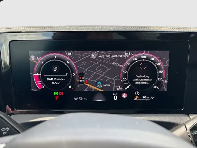 Volkswagen Tiguan view 11