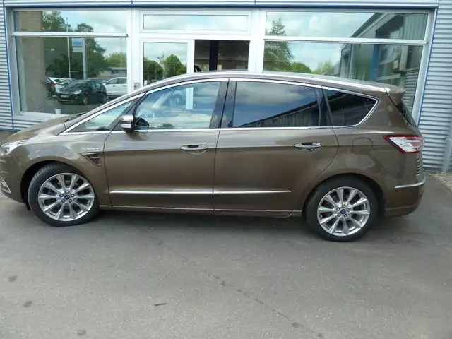 Ford S-Max Vignale