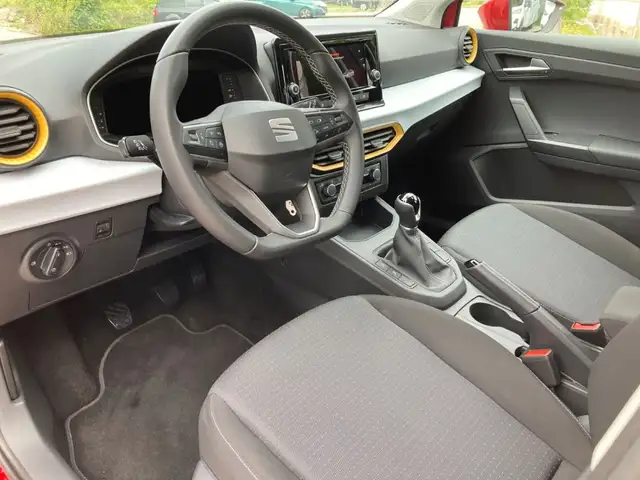 Seat Ibiza view 10