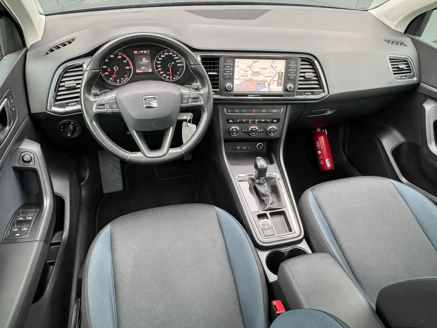 SEAT Ateca 1.5 TSI * FR * Panoramadak * Trekhaak * Navi * Pdc Grijs - 2