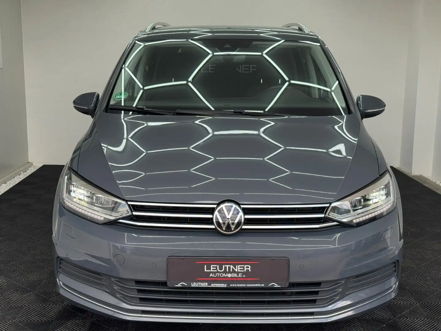 Volkswagen Touran 2.0 TDI United*7-Sitze*LED*ACC*Kamera*DCC Gris - 2