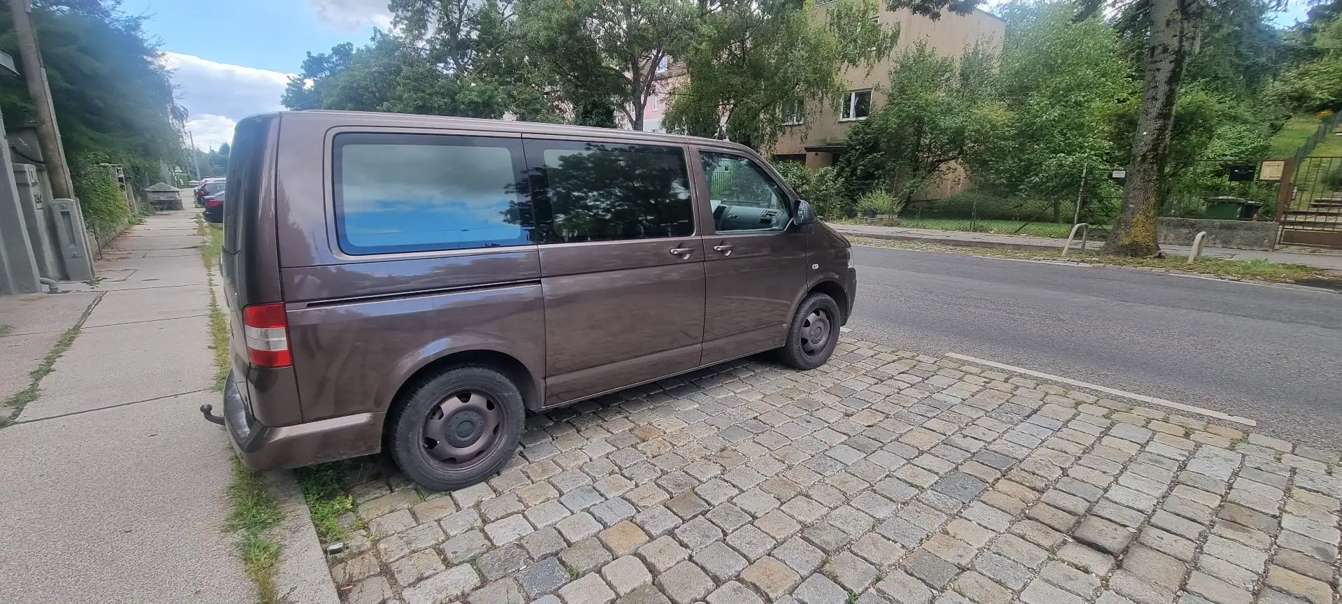 Volkswagen T5 Transporter Kastenwagen 2,0 BiTDI 4motion DSG D-PF Braun - 2