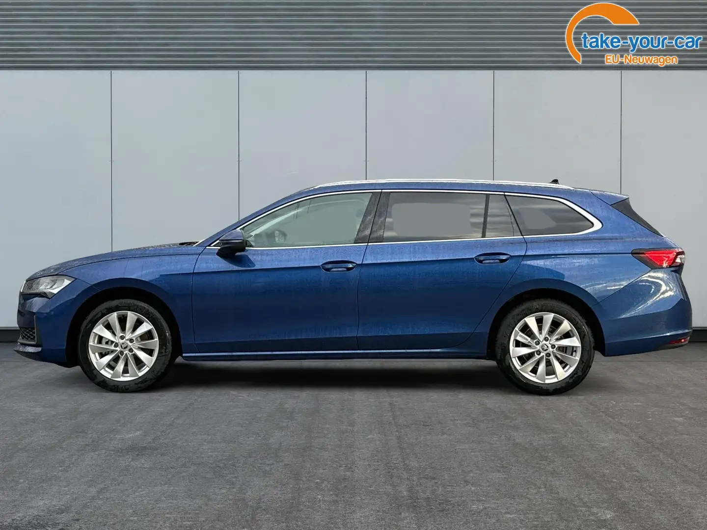Skoda Superb Combi Selection DSG+AHK+NAVI+EL. HECKKL.+KESSY+... Niebieski - 2