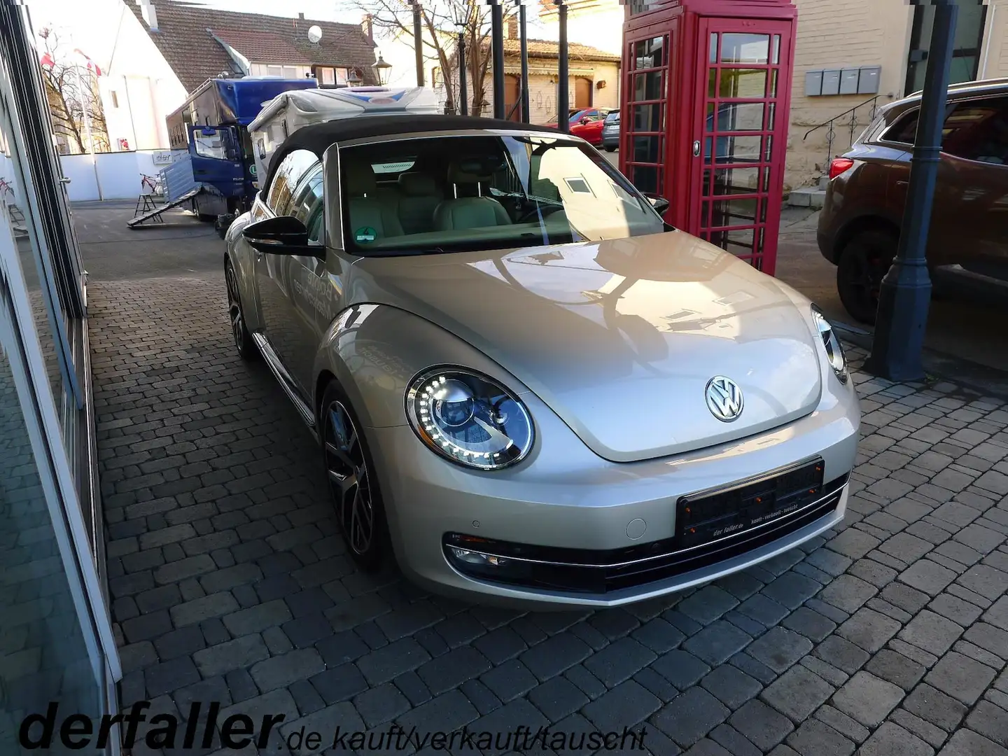Volkswagen Beetle Cabrio mit 200 PS/DSG/18´´ Alu Beige - 1